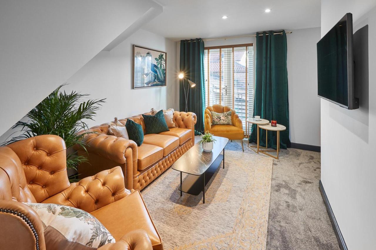 Host & Stay - Black Swan Mews Ripon Bagian luar foto
